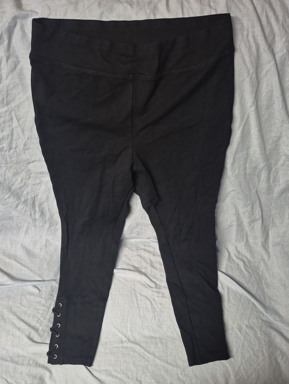 Kismet Black Leggings with Branded Waist Tag